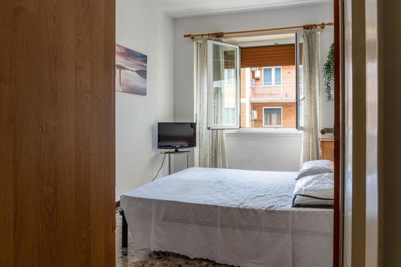 Апартаменты San Donato -M3,Linate Airport,Duomo,Policlinico,Wi-Fi Сан-Донато-Миланезе Экстерьер фото